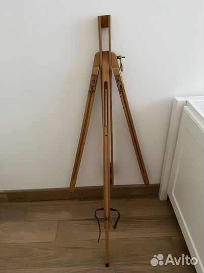 Мольберт Mabef, холсты, краски