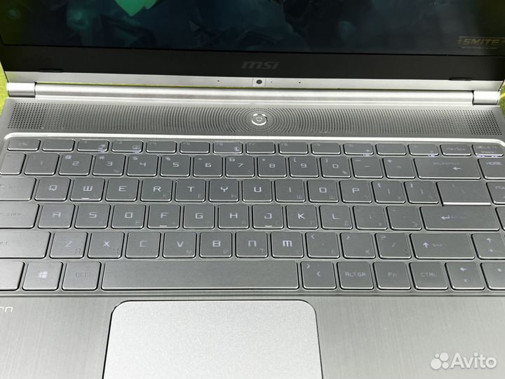 Ноутбук для работы MSI / Core i5