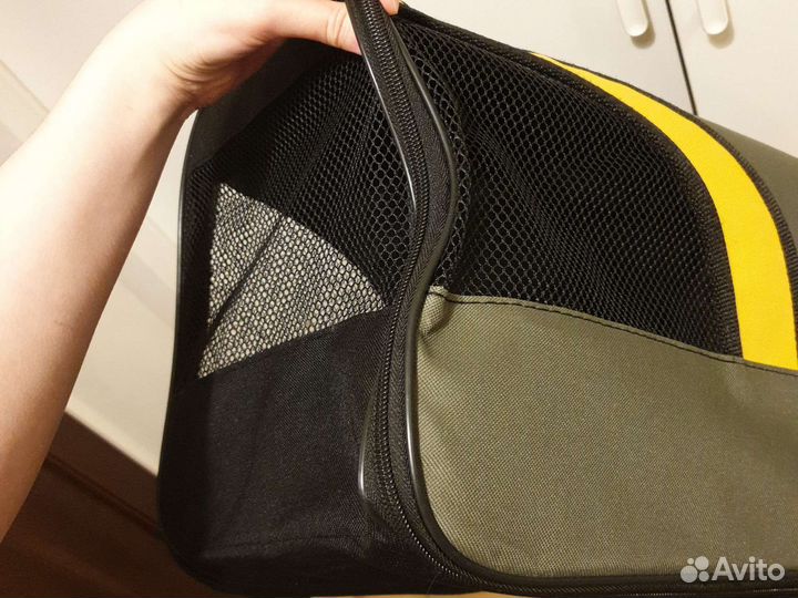 Переноска для кошек и собак