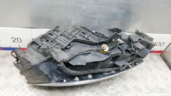 Фара левая Audi Q5 8R 2011