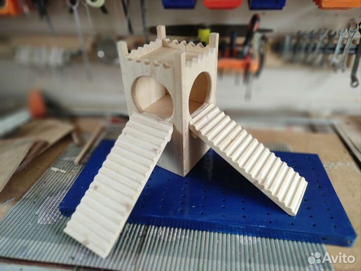 Домик-башня для грызунов или карликовых кроликов