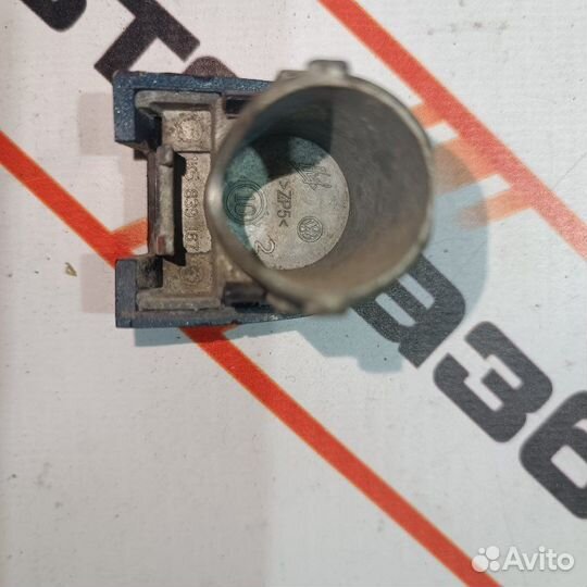 Накладка наружной ручки двери передняя правая