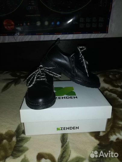 Туфли для девочки 35 размера. Платья школьные