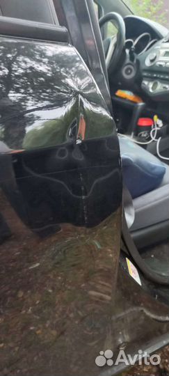 Задняя правая дверь Хонда jazz 2008