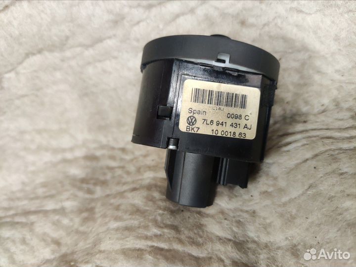 Блок управления светом Volkswagen Touareg