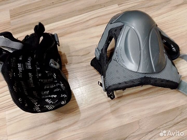 Хоккейные наколеники детские Saldmon