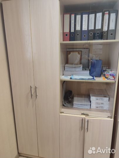 Офисная мебель, столы, шкафы