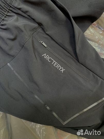 Спортивные шорты Arcteryx черные серые