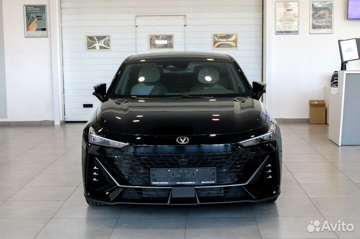 Changan UNI-V 1.5 AMT, 2024