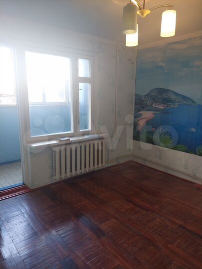 2-к. квартира, 60 м², 1/9 эт.