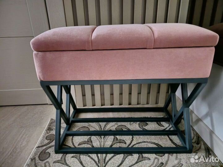Банкетка в прихожую с ящиком