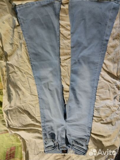Джинсы Lee