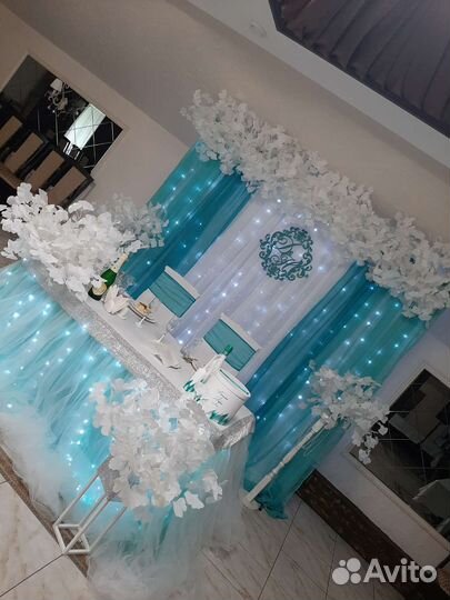 Оформление свадеб. Президиум молодоженов