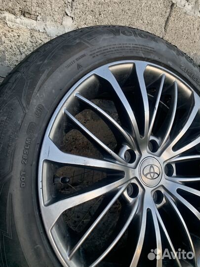 Шины и диски 215/55 R17