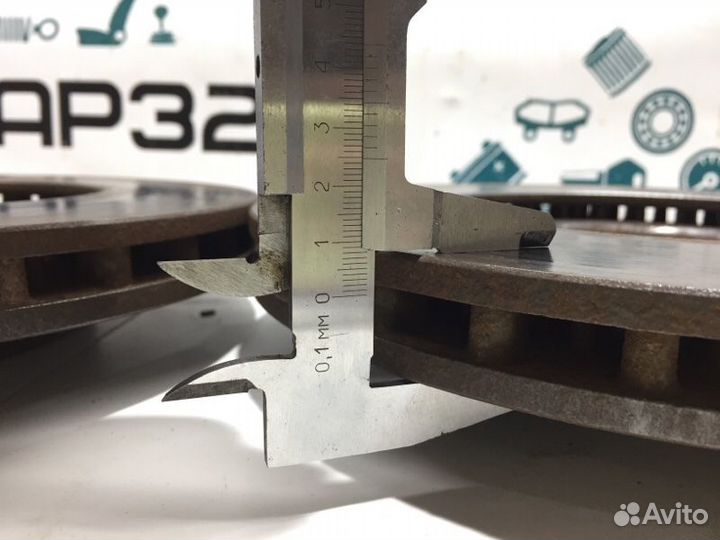 Тормозные диски переднее Ford Focus 2 qqdb 2007