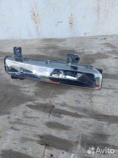 Фара противотуманная левая BMW 5 G30 G31