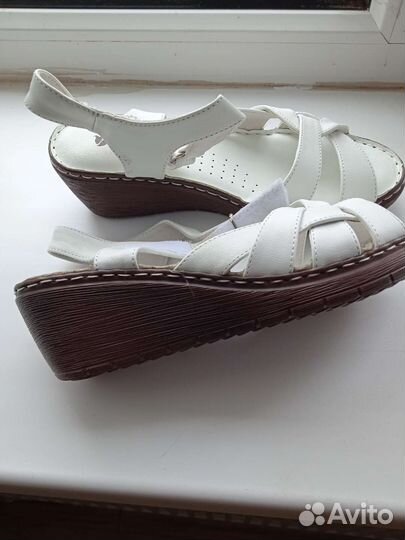 Босоножки женские 38 размер натуральная кожа новые