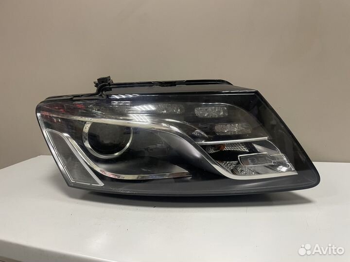 Фара правая Audi Q5 8R Ауди Ку5