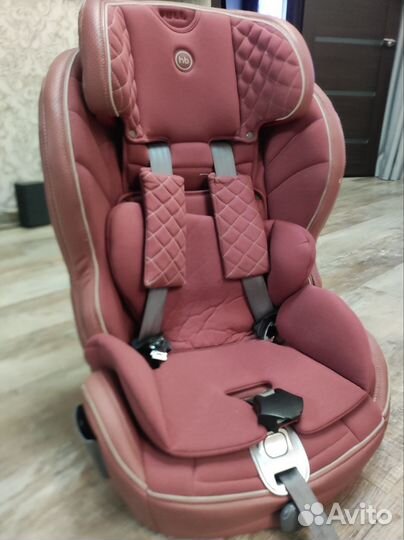 Автомобильное детское кресло от 9 до 26 кг