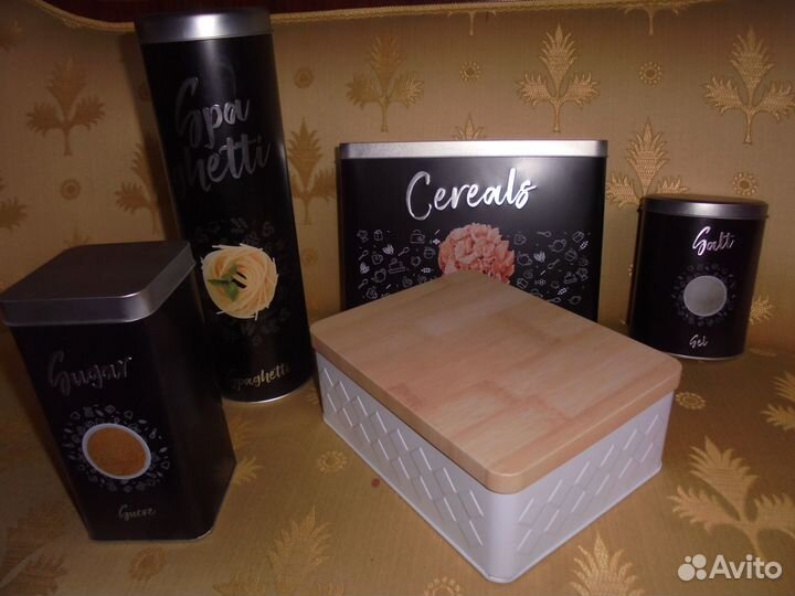 2 бан кругл жест чёрн: соль 0,9 л + спагетти 1,6 л