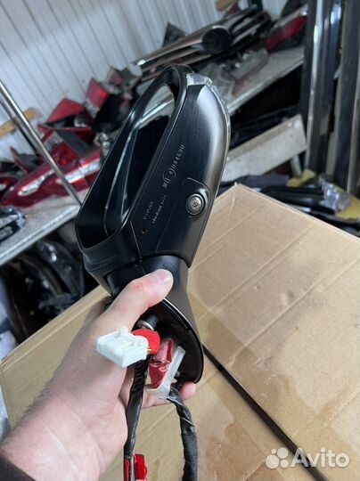 Боковое зеркало на камри 70