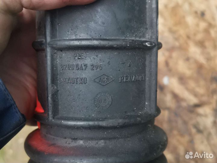 Патрубок (шланг) Renault Espace IV, 04 7700111966