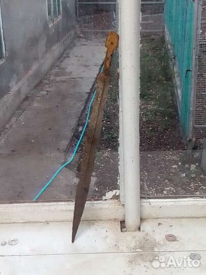 Антикварный кинжал