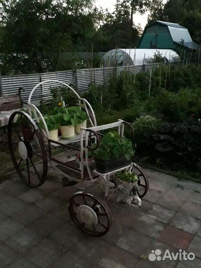 Необыкновенная подставка для цветов