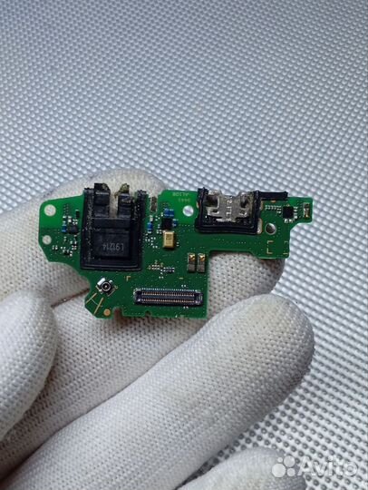 Honor 10 Lite. Нижняя плата зарядки. Оригинал