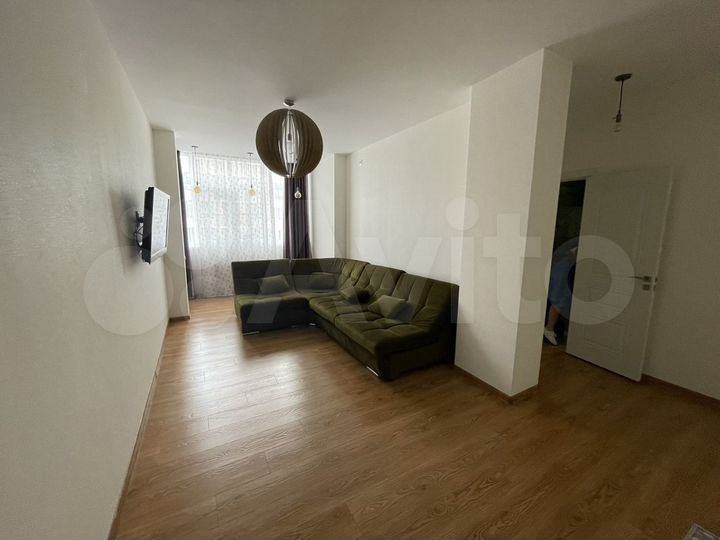 2-к. квартира, 58 м², 15/16 эт.