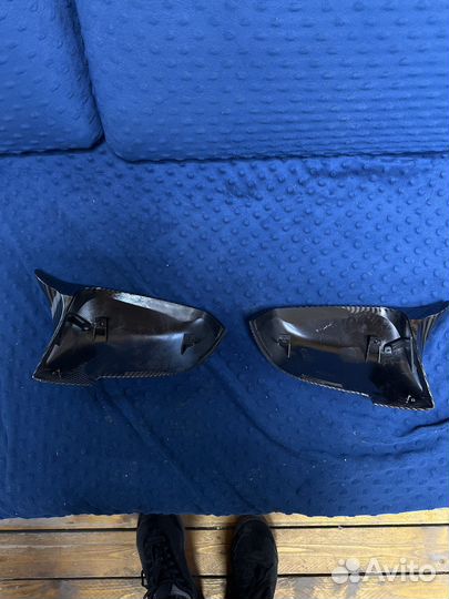 Накладки на зеркала BMW f10 рест карбон/черные**