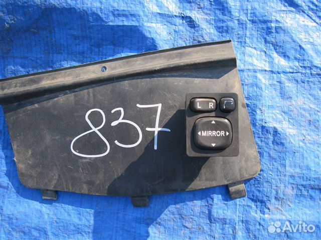 Блок управления зеркалами Toyota Prius ZVW30