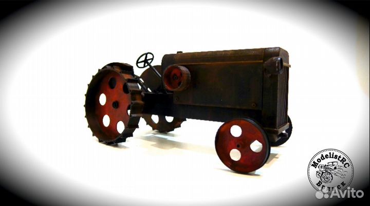 Модель ретро трактора под металл ржавый 1/10