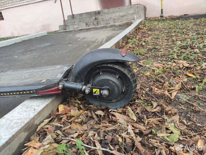 Электросамокат white siberia luna