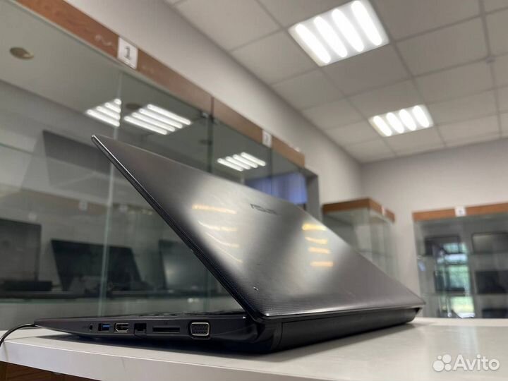 Ноутбук Asus (Core i3/ 8gb ram/ SSD 256gb)