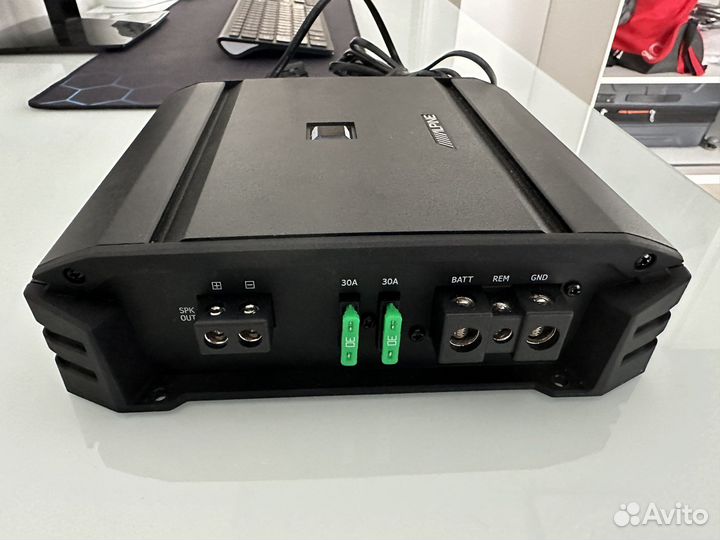 Усилитель для сабвуфера Alpine