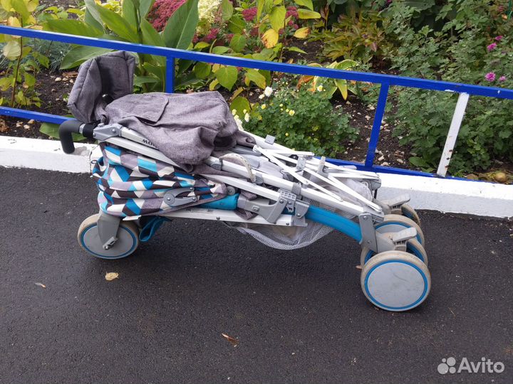 Прогулочная коляска BabyHit rainbow