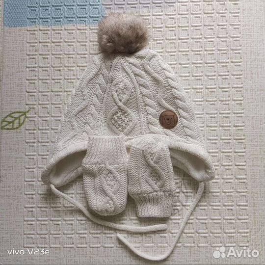 Комплект шапка, варежки hm до года