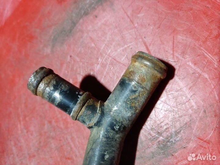 Трубка охлаждения Audi A4 B5 седан 1.8I ADR 1996