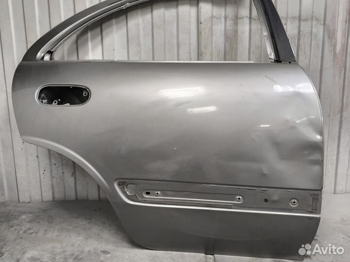 Дверь задняя правая Nissan Bluebird Sylphy