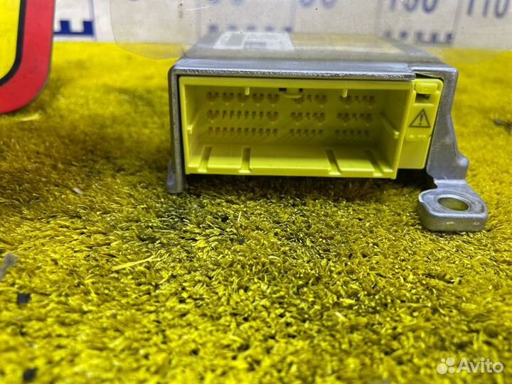 Блок управления airbag передний Toyota Corolla