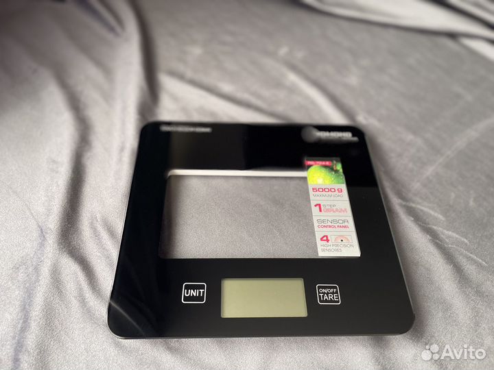 Весы кухонные Redmond RS-724-E, черные