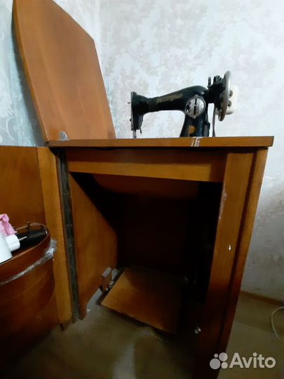 Швейная машина бу