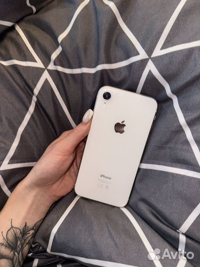 iPhone Xr, 128 ГБ
