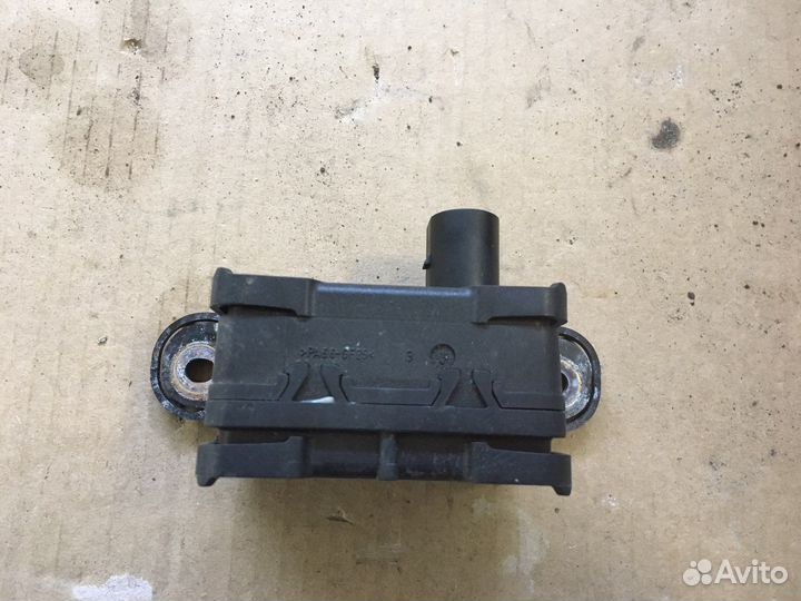 Датчик ускорения Audi A3 8P (3552)