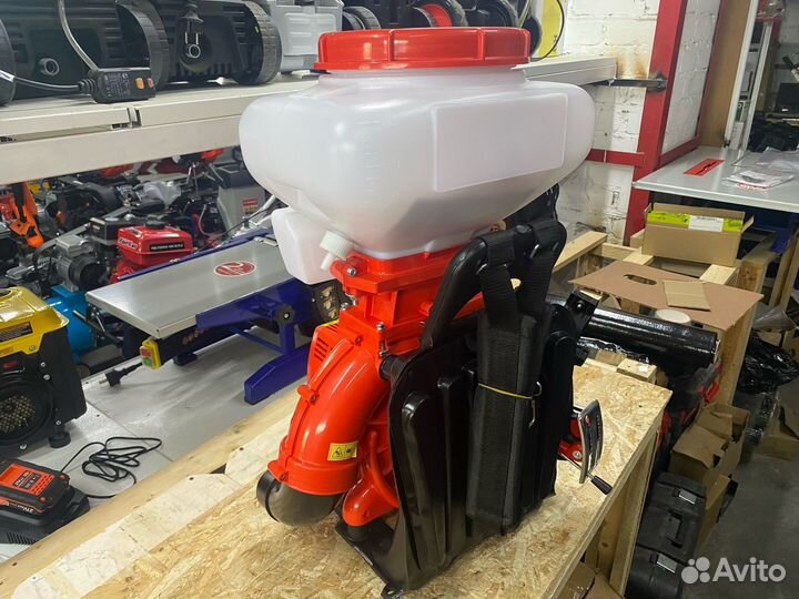 Опрыскиватель садовый бензиновый