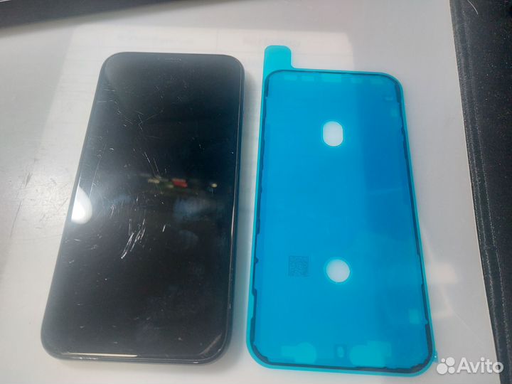 iPhone X, 256 ГБ