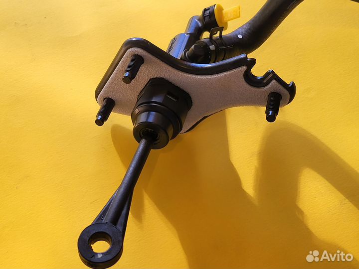 Цилиндр сцепления главный Solaris I / Rio III