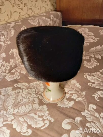 Женская шапка