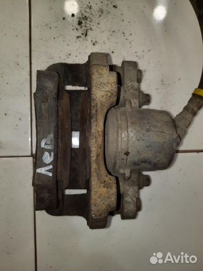 Суппорт передний левый ваз Kalina 2004 1118